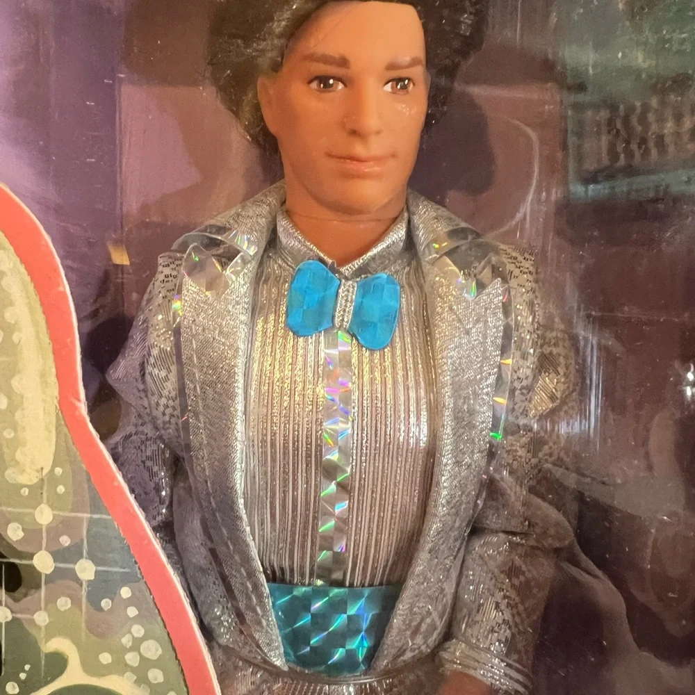 Mattel Jewel Secrets Ken in Shimmering Silver Outfit 1986 NRFB